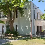 Garden Club Panzió 3* Balatonmáriafürdő