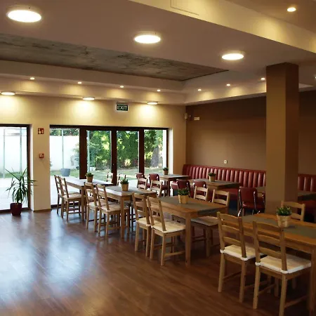 Bed & Breakfast Garden Club Panzio Balatonmariafurdo
