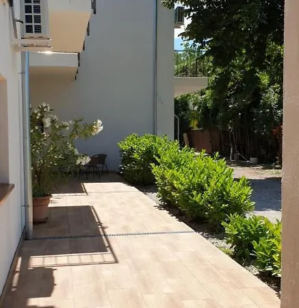 Garden Club Panzio
