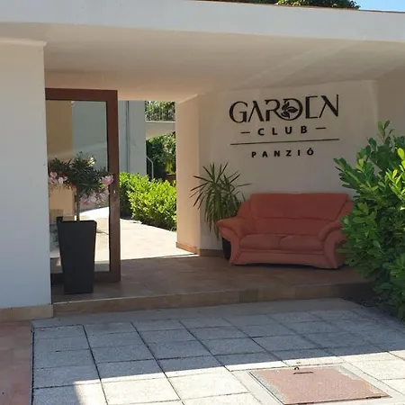 Garden Club Panzio Balatonmariafurdo