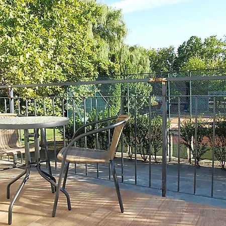 Garden Club Panzio B&B