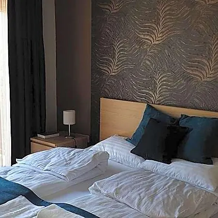 Garden Club Panzio B&B 3*